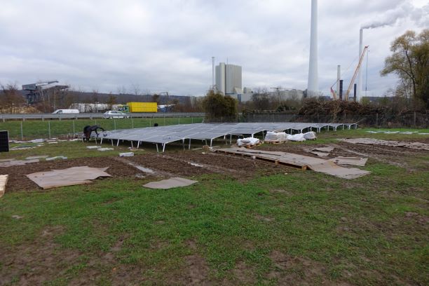 Baubeginn der Photovoltaikanlage auf dem Kläranlagengelände