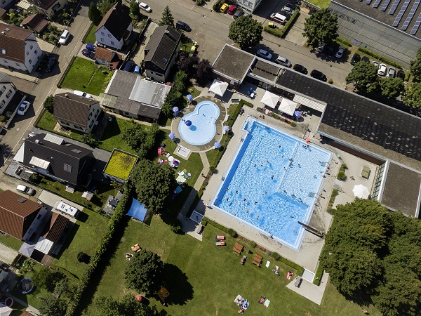 Luftbild des Deizisauer Freibades